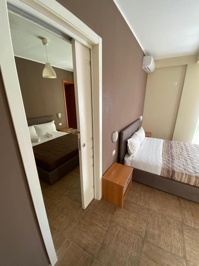 Nick & Santo'S Holiday Homes B&B ジャルディーニ・ナクソス エクステリア 写真
