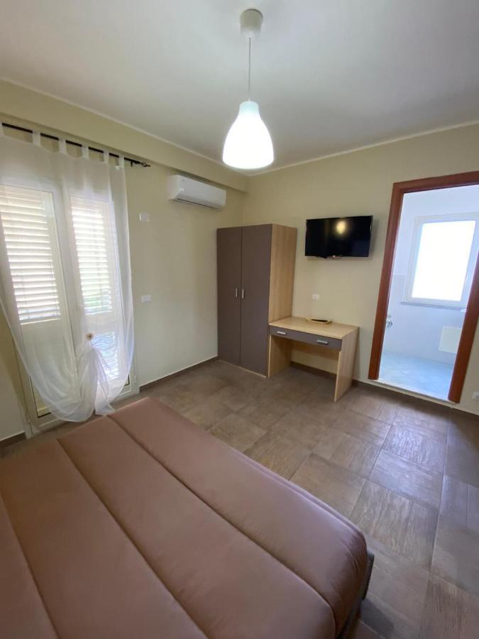 Nick & Santo'S Holiday Homes B&B ジャルディーニ・ナクソス エクステリア 写真