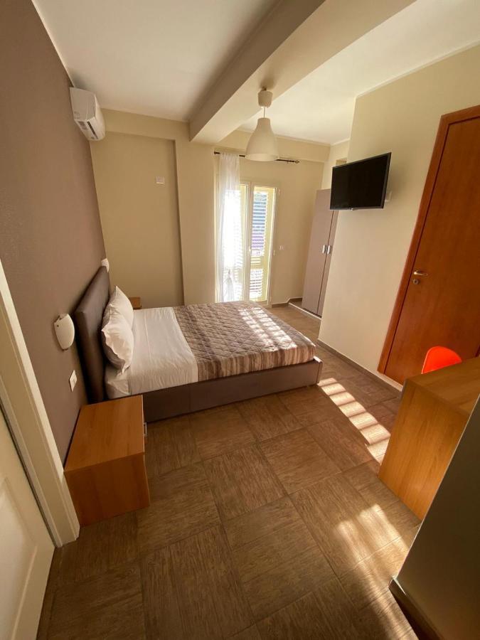 Nick & Santo'S Holiday Homes B&B ジャルディーニ・ナクソス エクステリア 写真